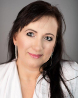 Eva Vavřinová